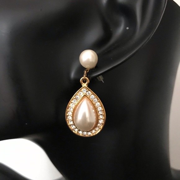 Vintage pearl  earrings - Picture 3 of 5
